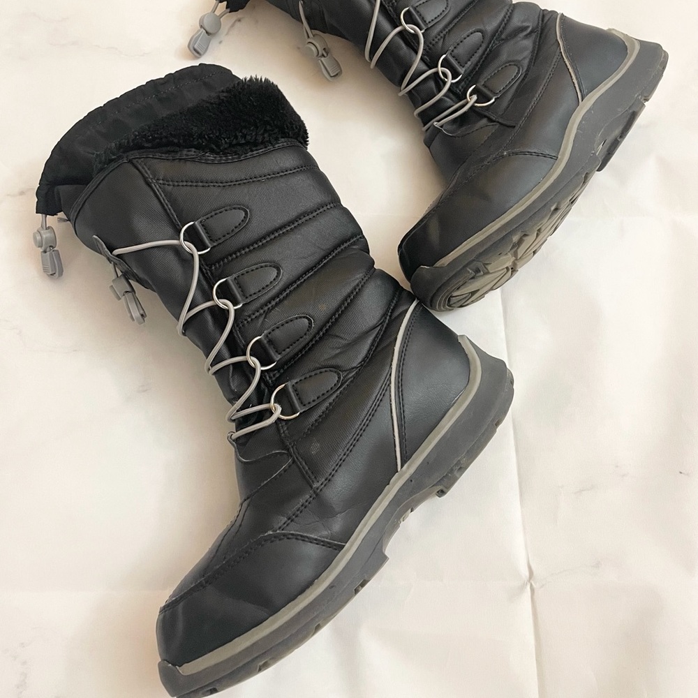 Land’s End Snow Boot - Picture 1 of 9
